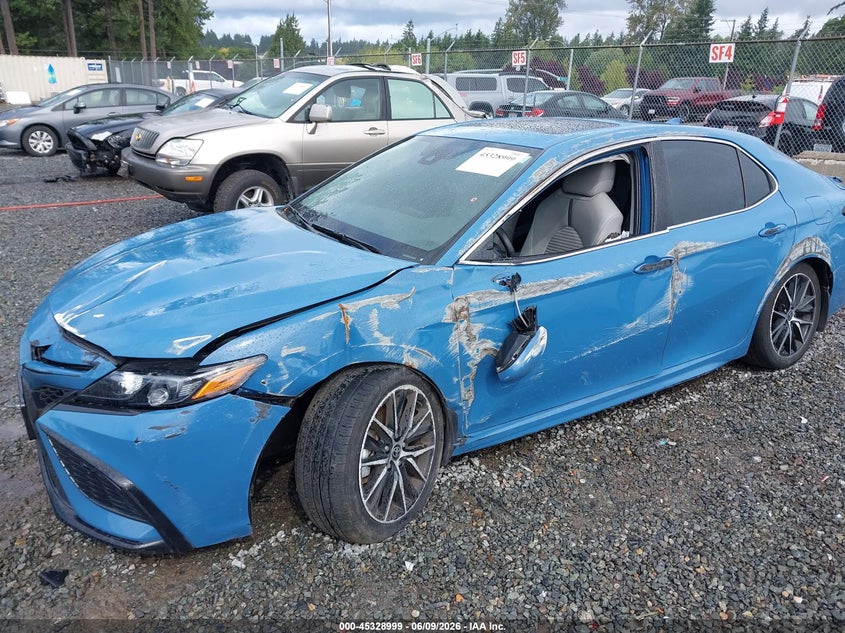 2024 Toyota Camry VIN 4T1G11BK0RU120124 IAAI salvage auction — ROLLOVER, Salvage Title, sold $5,600 on 2026-07-29 (photo 6)