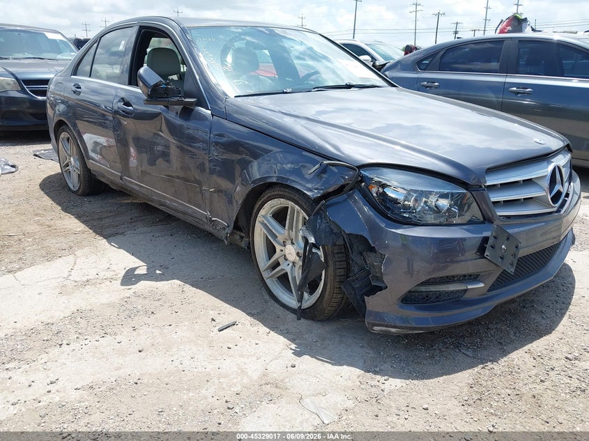 2011 Mercedes-benz C class VIN WDDGF5EB8BR180093 IAAI salvage auction — RIGHT SIDE, Salvage (Texas), sold $500 on 2026-07-13 (photo 1)