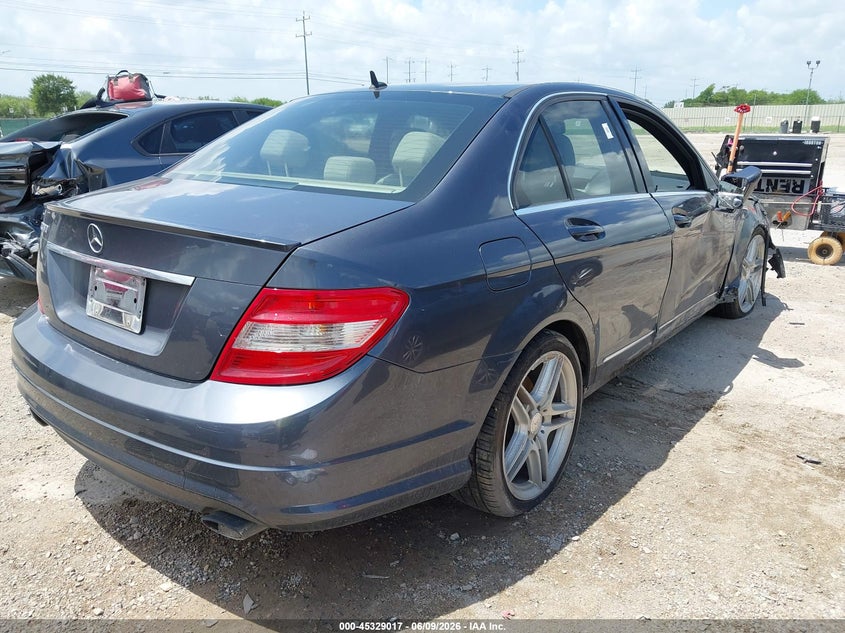 2011 Mercedes-benz C class VIN WDDGF5EB8BR180093 IAAI salvage auction — RIGHT SIDE, Salvage (Texas), sold $500 on 2026-07-13 (photo 4)