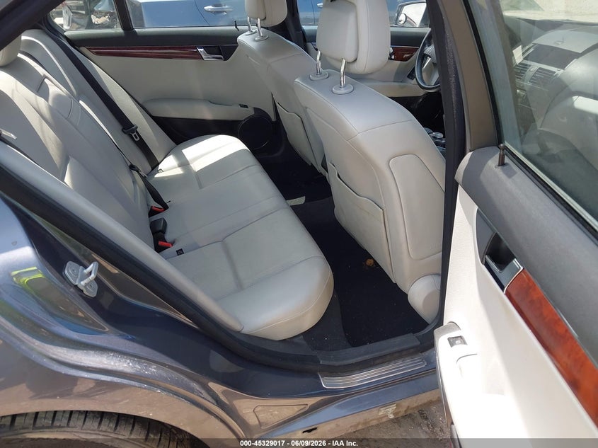 2011 Mercedes-benz C class VIN WDDGF5EB8BR180093 IAAI salvage auction — RIGHT SIDE, Salvage (Texas), sold $500 on 2026-07-13 (photo 8)