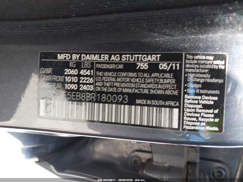 2011 Mercedes-benz C class VIN WDDGF5EB8BR180093 IAAI salvage auction — RIGHT SIDE, Salvage (Texas), sold $500 on 2026-07-13 (photo 9)