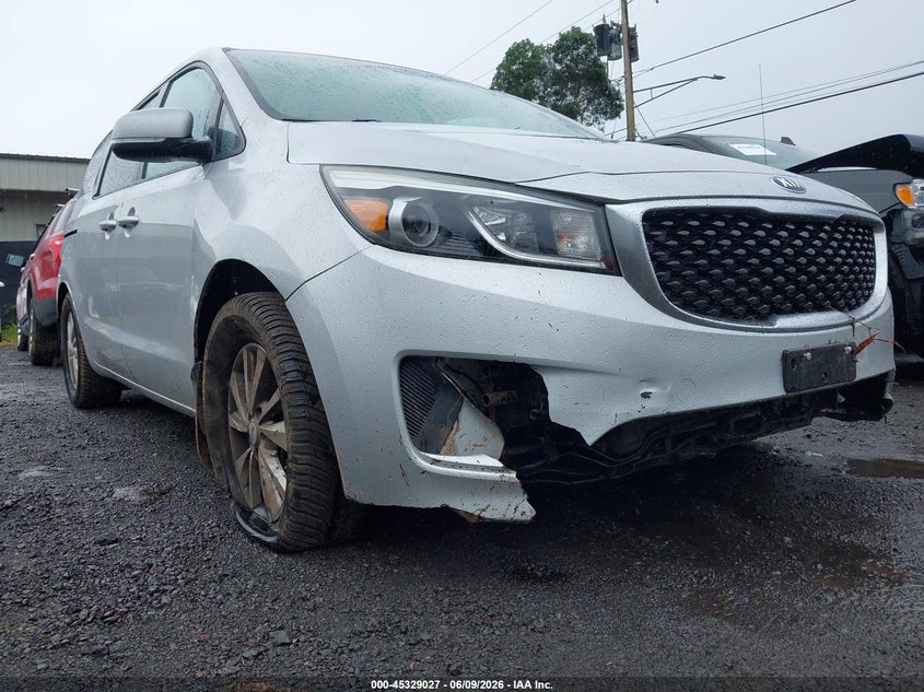 2018 Kia SEDONA VIN KNDMB5C16J6380232 IAAI salvage auction — UNDERCARRIAGE, Salvage Title, sold $300 on 2026-07-21 (photo 6)