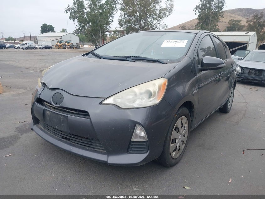 2013 Toyota Prius c VIN JTDKDTB32D1545641 IAAI salvage auction — NORMAL WEAR, Clear - Dealer Only (California), sold $425 on 2026-07-21 (photo 2)