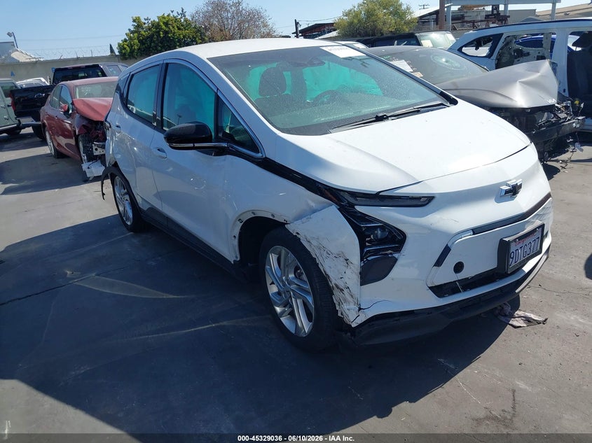 2023 Chevrolet Bolt euv VIN 1G1FW6S00P4116786 — IAAI salvage auction photo