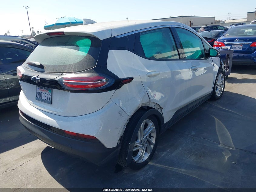 2023 Chevrolet Bolt euv VIN 1G1FW6S00P4116786 IAAI salvage auction — RIGHT SIDE, Salvage Certificate (California), sold $4,550 on 2026-07-08 (photo 4)