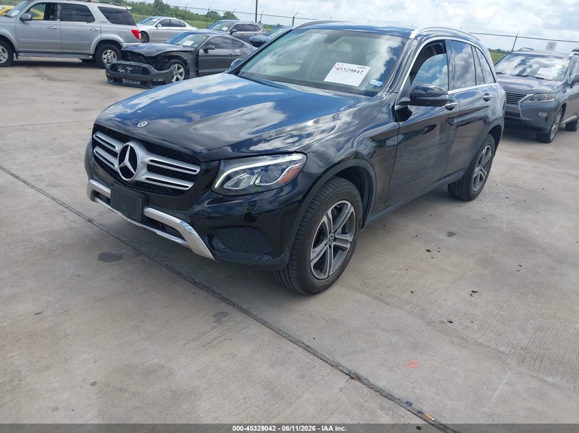 2019 Mercedes-benz Glc VIN WDC0G4JBXKV136512 IAAI salvage auction — SIDE, Original (Texas), sold $7,100 on 2026-07-09 (photo 2)