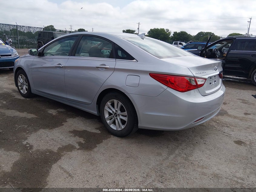 2013 Hyundai Sonata VIN 5NPEB4AC3DH723348 IAAI salvage auction — HAIL, Salvage Title, sold $2,800 on 2026-07-10 (photo 3)