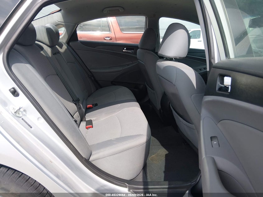 2013 Hyundai Sonata VIN 5NPEB4AC3DH723348 IAAI salvage auction — HAIL, Salvage Title, sold $2,800 on 2026-07-10 (photo 8)
