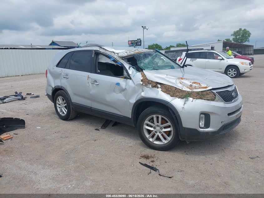 2014 Kia Sorento VIN 5XYKT3A69EG535723 IAAI salvage auction — ROLLOVER, Salvage (Texas), sold $500 on 2026-07-22 (photo 1)