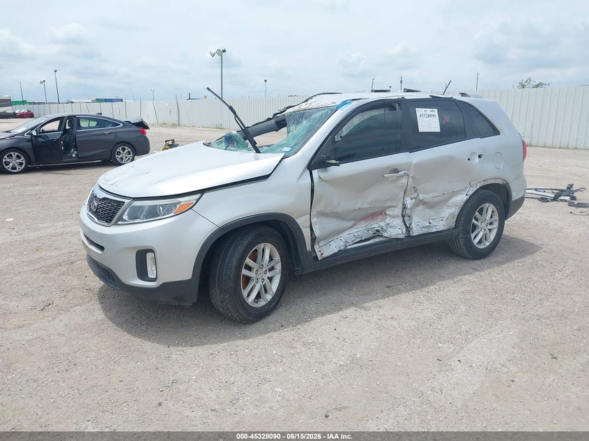2014 Kia Sorento VIN 5XYKT3A69EG535723 IAAI salvage auction — ROLLOVER, Salvage (Texas), sold $500 on 2026-07-22 (photo 2)
