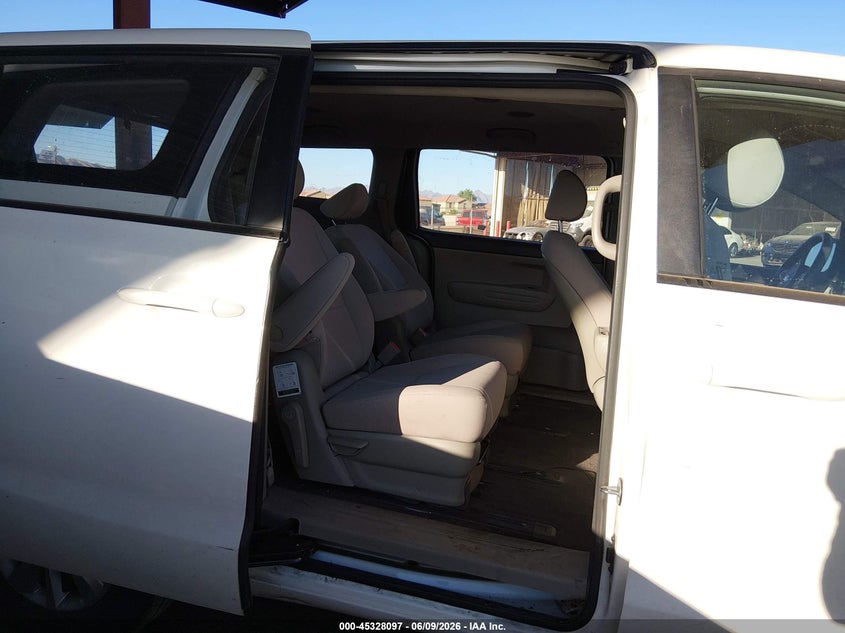 2018 Kia SEDONA VIN KNDMA5C12J6406926 IAAI salvage auction — FRONT END, Salvage Title, sold $25 on 2026-07-28 (photo 8)
