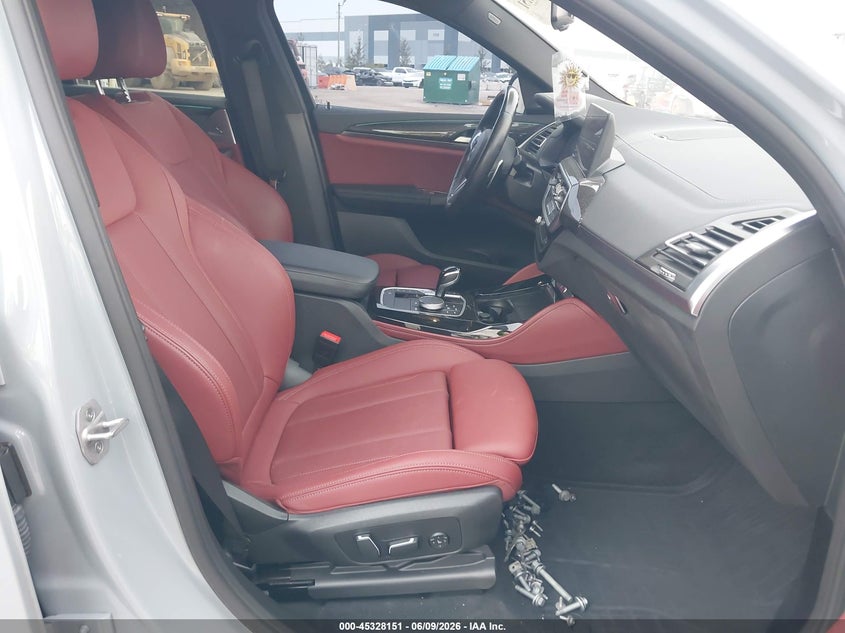 2024 BMW X4 VIN 5UX43DT04R9U95354 IAAI salvage auction — FRONT END, Salvage Title, sold $26,150 on 2026-07-20 (photo 5)