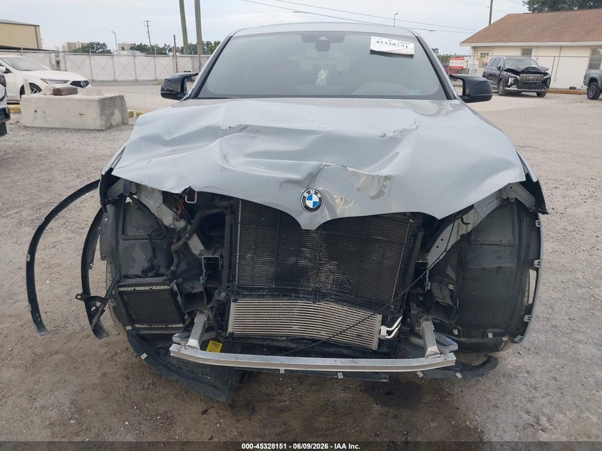2024 BMW X4 VIN 5UX43DT04R9U95354 IAAI salvage auction — FRONT END, Salvage Title, sold $26,150 on 2026-07-20 (photo 6)
