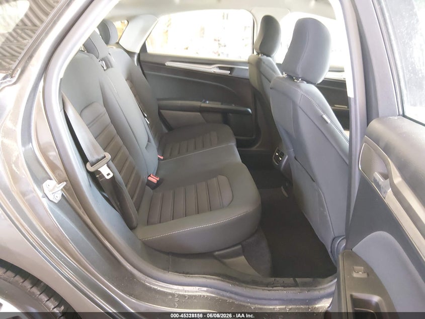 2020 Ford Fusion VIN 3FA6P0LU9LR236287 IAAI salvage auction — NORMAL WEAR, Sf97 (New York), sold $7,200 on 2026-07-23 (photo 8)