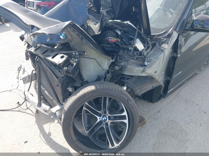 2017 BMW X3 VIN 5UXWX7C5XH0U42316 IAAI salvage auction — BIO HAZARD, Salvage Title, sold $925 on 2026-07-22 (photo 6)
