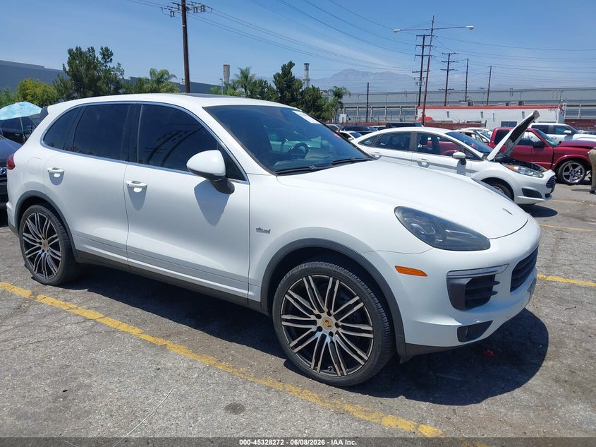 2015 Porsche Cayenne VIN WP1AF2A24FLA36567 IAAI salvage auction — NORMAL WEAR, Clear - Dealer Only (California), sold $5,650 on 2026-07-07 (photo 1)