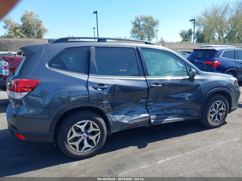 2021 Subaru Forester VIN JF2SKAFC1MH430378 IAAI salvage auction — RIGHT SIDE, Salvage Title, sold $2,100 on 2026-07-24 (photo 6)