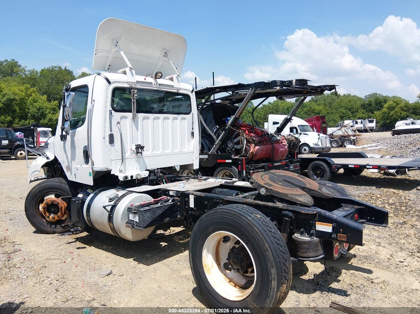 2017 Freightliner M2 VIN 3AKBC4DV7HDJG5838 IAAI salvage auction — FRONT END, Clear (Minnesota), sold $25 on 2026-08-13 (photo 3)