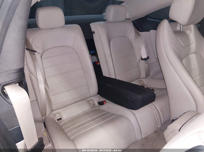 2019 Mercedes-benz C-klasse VIN WDDWJ8EB1KF770956 IAAI salvage auction — FRONT END, Salvage Title, sold $6,650 on 2026-08-11 (photo 8)