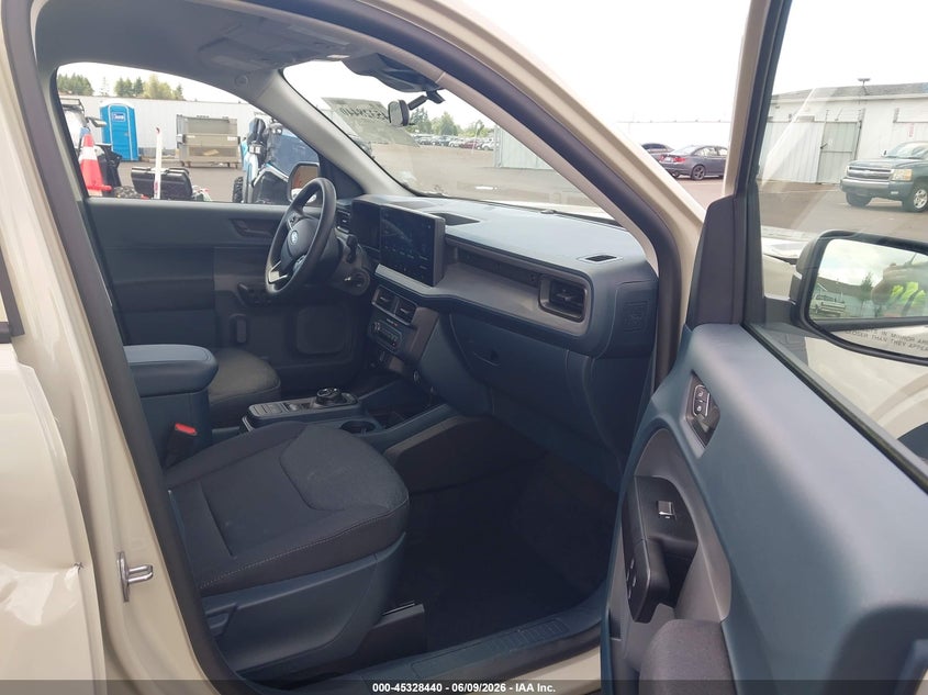 2025 Ford Maverick VIN 3FTTW8BA5SRB67490 IAAI salvage auction — RIGHT SIDE, Salvage (Oregon), sold $8,200 on 2026-07-29 (photo 5)
