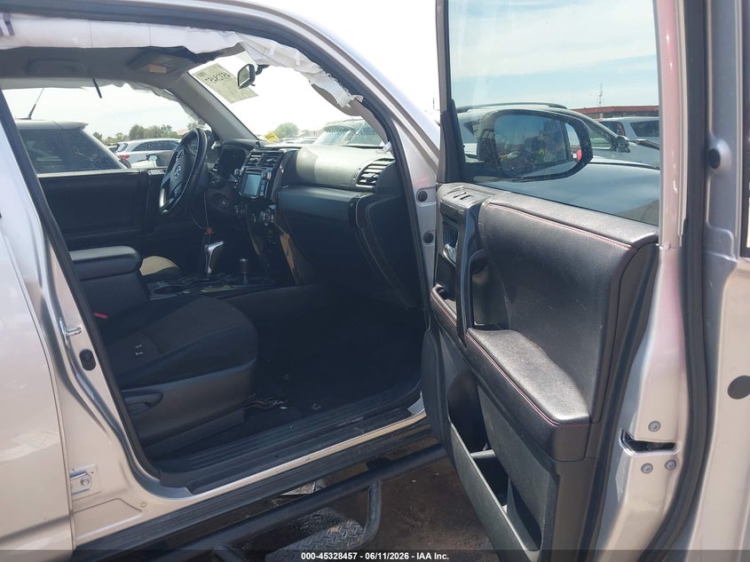 2017 Toyota 4runner VIN JTEBU5JR1H5438317 IAAI salvage auction — REAR END, Salvage (Arizona), sold $6,925 on 2026-07-14 (photo 5)