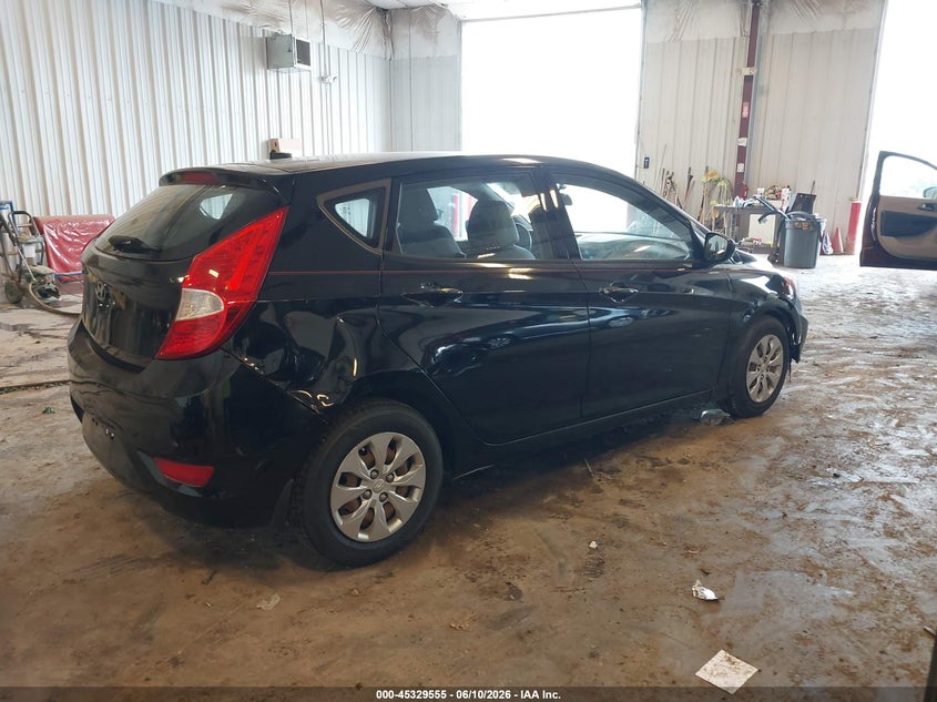 2015 Hyundai Accent VIN KMHCT5AE9FU220438 IAAI salvage auction — NORMAL WEAR, Clear (Michigan), sold $400 on 2026-07-28 (photo 4)