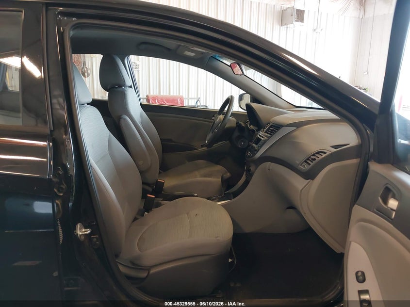 2015 Hyundai Accent VIN KMHCT5AE9FU220438 IAAI salvage auction — NORMAL WEAR, Clear (Michigan), sold $400 on 2026-07-28 (photo 5)
