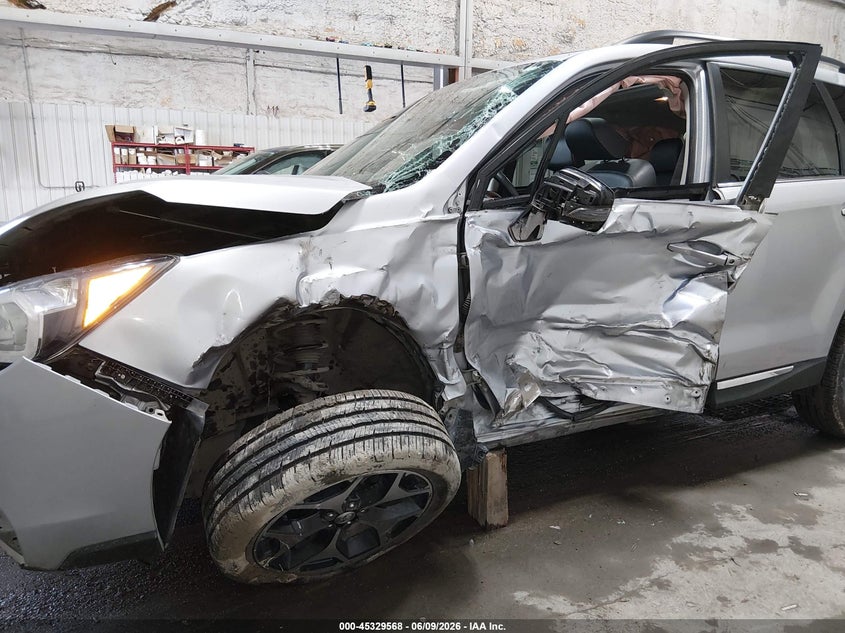 2015 Subaru Forester VIN JF2SJGUC8FH402542 IAAI salvage auction — LEFT SIDE, Salvage Title, sold $750 on 2026-08-01 (photo 6)