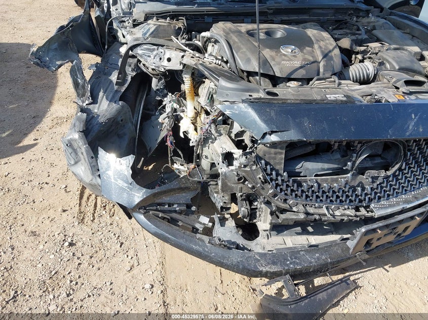 2018 Mazda 6 VIN JM1GL1VM2J1308001 IAAI salvage auction — RIGHT FRONT, Salvage Title, sold $550 on 2026-07-20 (photo 6)