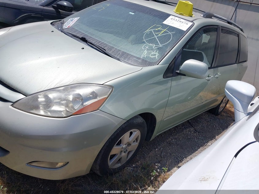 2009 Toyota Sienna VIN 5TDZK22C39S241517 IAAI salvage auction — REAR END, Salvage Certificate (California), sold $475 on 2026-07-08 (photo 2)