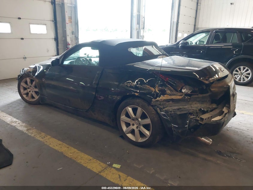 2005 Nissan 350z VIN JN1AZ36A95M755209 IAAI salvage auction — LEFT SIDE, Salvage (Oregon), sold $2,250 on 2026-07-30 (photo 3)