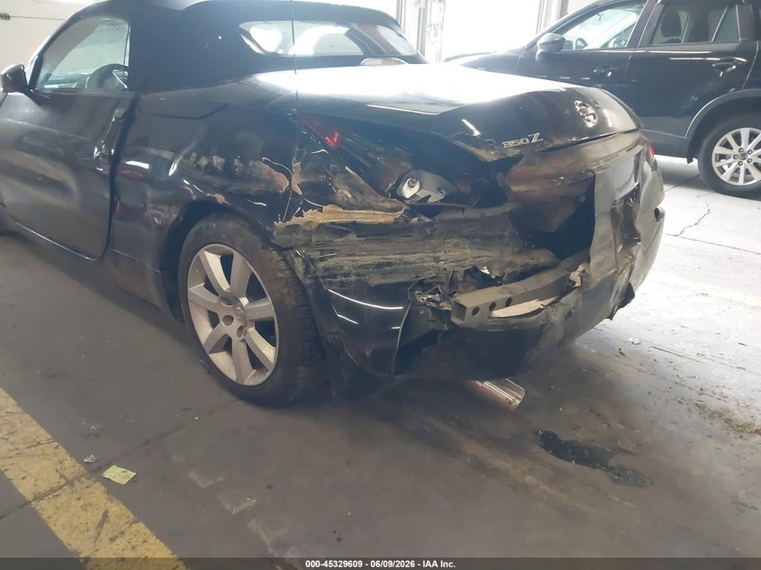 2005 Nissan 350z VIN JN1AZ36A95M755209 IAAI salvage auction — LEFT SIDE, Salvage (Oregon), sold $2,250 on 2026-07-30 (photo 6)