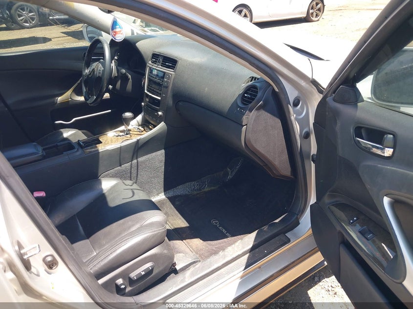 2010 Lexus Is 250 VIN JTHCF5C29A5036097 IAAI salvage auction — NORMAL WEAR, Clear (New York), sold $675 on 2026-07-06 (photo 5)