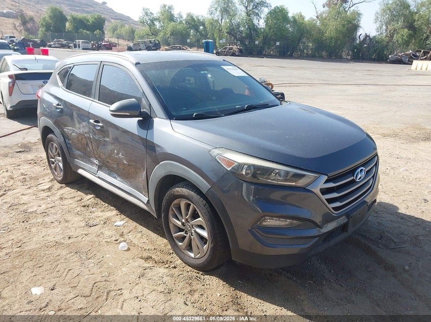 2018 Hyundai Tucson VIN KM8J33A43JU825213 IAAI salvage auction — SIDE, Salvage Title, sold $2,650 on 2026-07-24 (photo 1)