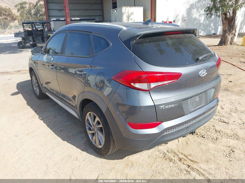 2018 Hyundai Tucson VIN KM8J33A43JU825213 IAAI salvage auction — SIDE, Salvage Title, sold $2,650 on 2026-07-24 (photo 3)