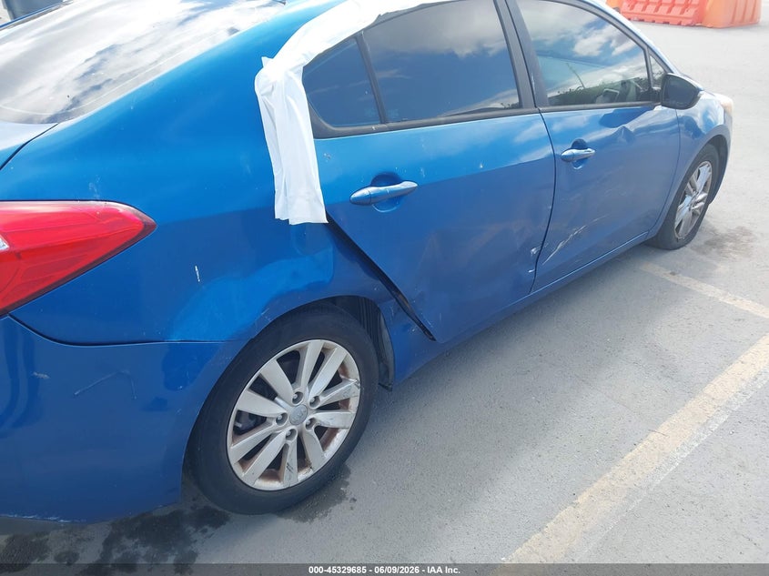 2014 Kia Forte VIN KNAFX4A60E5110392 IAAI salvage auction — REAR END, Salvage Title, sold $1,000 on 2026-07-06 (photo 6)