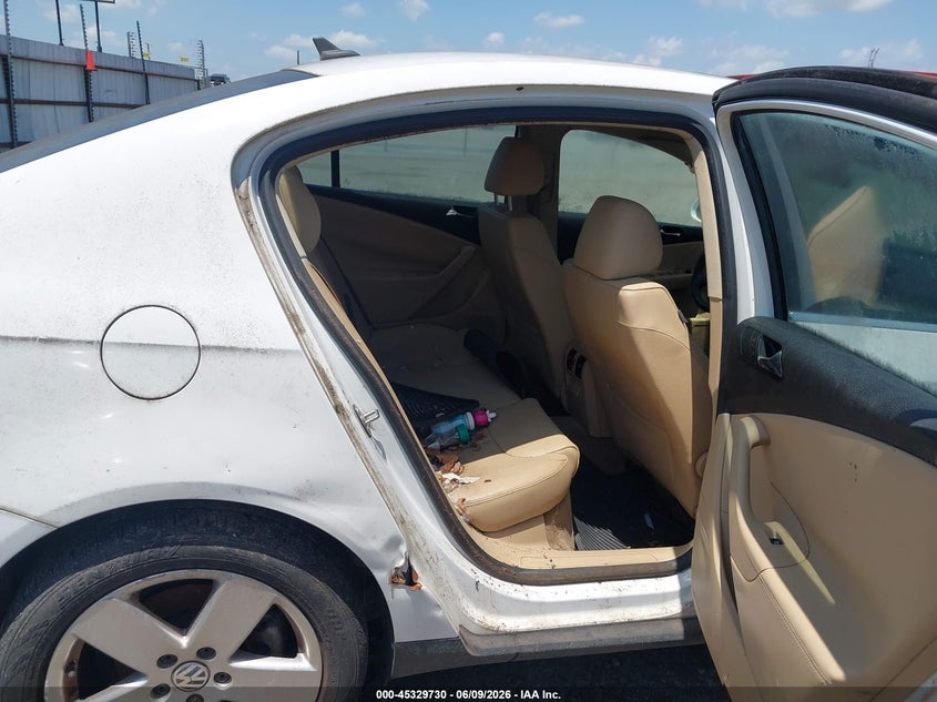 2007 Volkswagen Passat VIN WVWAK73CX7P150468 IAAI salvage auction — NORMAL WEAR, Original (Texas), sold $325 on 2026-08-12 (photo 8)