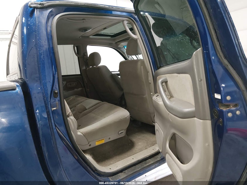 2005 Toyota Tundra VIN 5TBDT44105S467399 IAAI salvage auction — ROLLOVER, Bill Of Sale (Alaska), sold $25 on 2026-07-10 (photo 8)