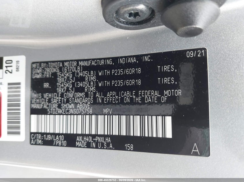 2022 Toyota Sienna VIN 5TDZRKEC3NS075758 IAAI salvage auction — FRONT END, Salvage Title, sold $15,650 on 2026-07-29 (photo 9)