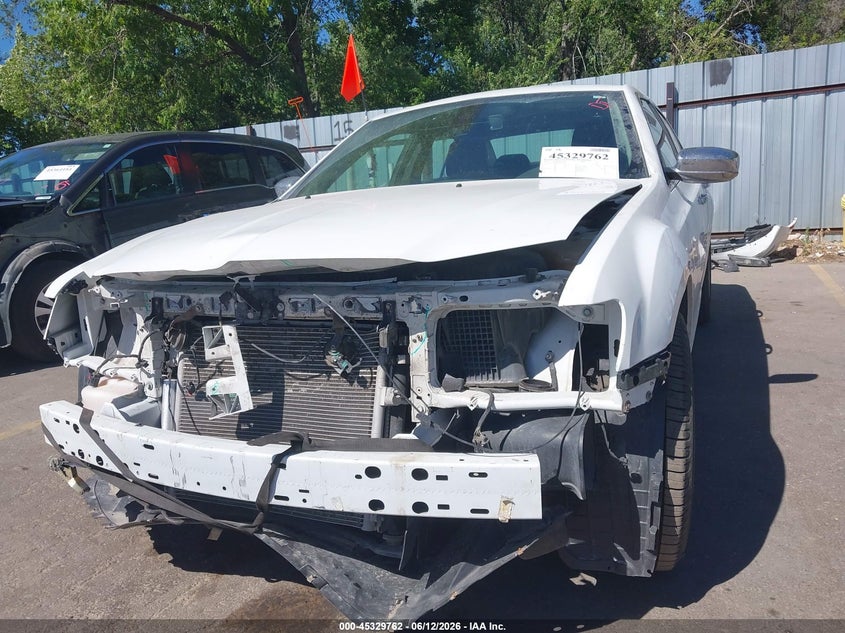 2017 Chrysler 300c VIN 2C3CCAEG0HH570589 IAAI salvage auction — FRONT END, Salvage (Idaho), sold $2,100 on 2026-07-09 (photo 6)
