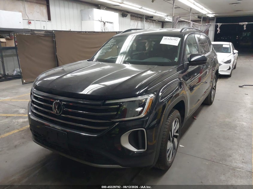 2024 Volkswagen Atlas VIN 1V2HR2CA4RC575799 IAAI salvage auction — RIGHT SIDE, Salvage (Arizona), sold $7,900 on 2026-07-28 (photo 2)