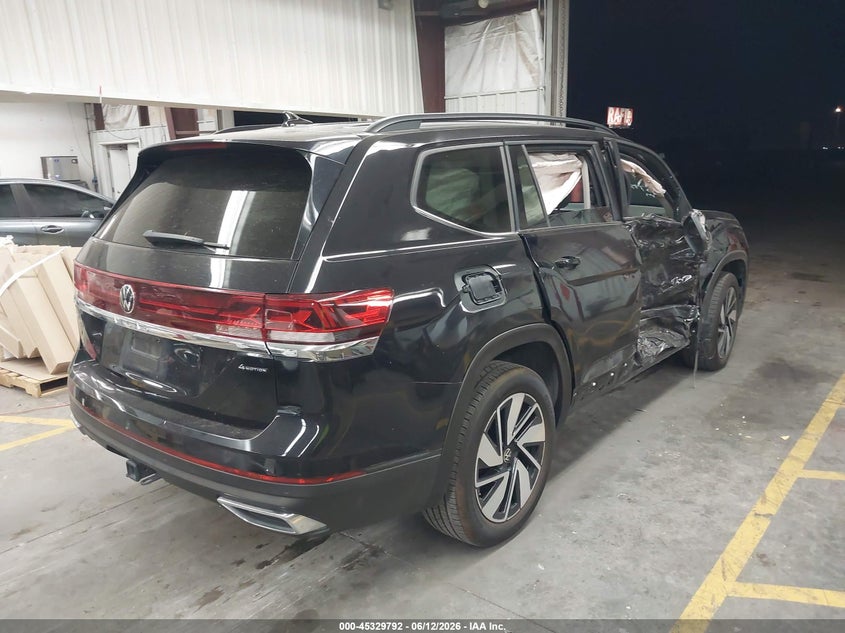 2024 Volkswagen Atlas VIN 1V2HR2CA4RC575799 IAAI salvage auction — RIGHT SIDE, Salvage (Arizona), sold $7,900 on 2026-07-28 (photo 4)