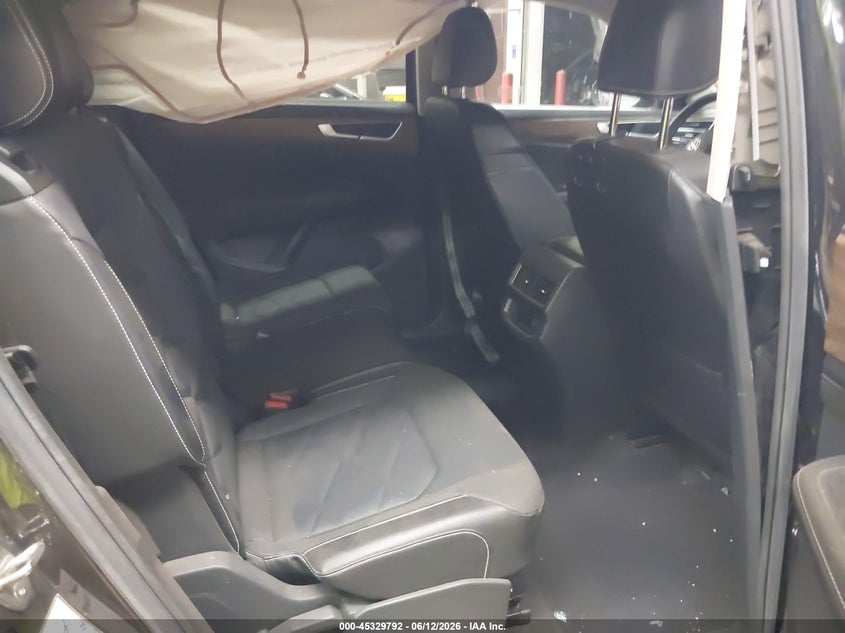 2024 Volkswagen Atlas VIN 1V2HR2CA4RC575799 IAAI salvage auction — RIGHT SIDE, Salvage (Arizona), sold $7,900 on 2026-07-28 (photo 8)
