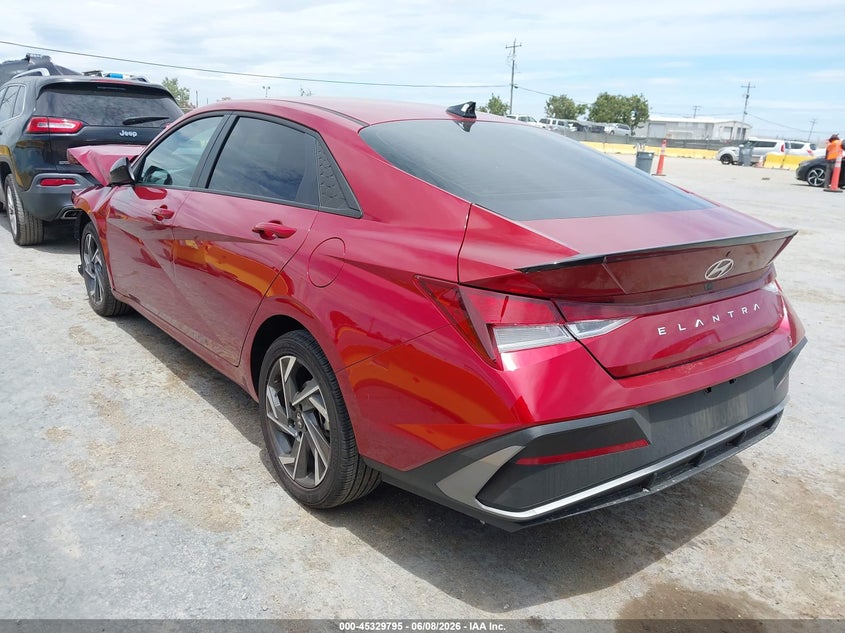 2025 Hyundai Elantra VIN KMHLM4DG3SU036692 IAAI salvage auction — FRONT END, Salvage Title, sold $3,750 on 2026-07-09 (photo 3)