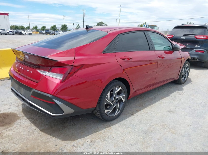 2025 Hyundai Elantra VIN KMHLM4DG3SU036692 IAAI salvage auction — FRONT END, Salvage Title, sold $3,750 on 2026-07-09 (photo 4)