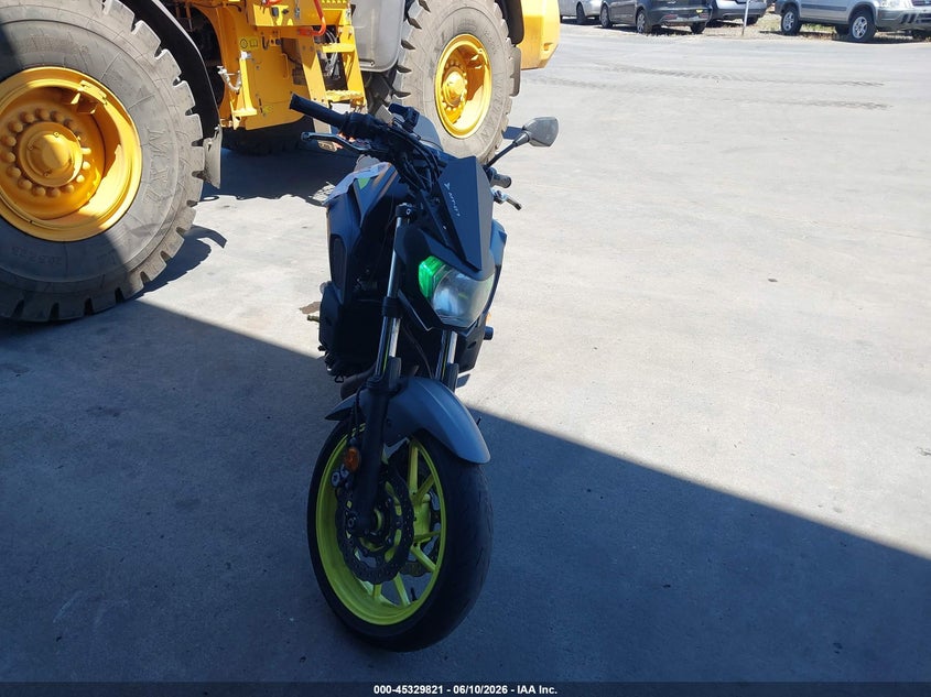 2018 Yamaha Mt VIN JYARM27Y3JA000777 IAAI salvage auction — LEFT SIDE, Salvage (California), sold $3,250 on 2026-07-08 (photo 5)