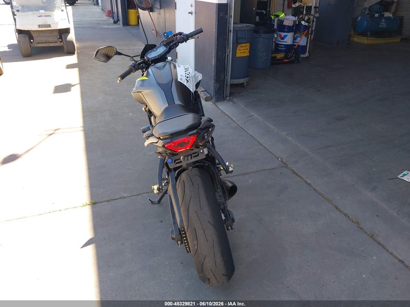 2018 Yamaha Mt VIN JYARM27Y3JA000777 IAAI salvage auction — LEFT SIDE, Salvage (California), sold $3,250 on 2026-07-08 (photo 6)