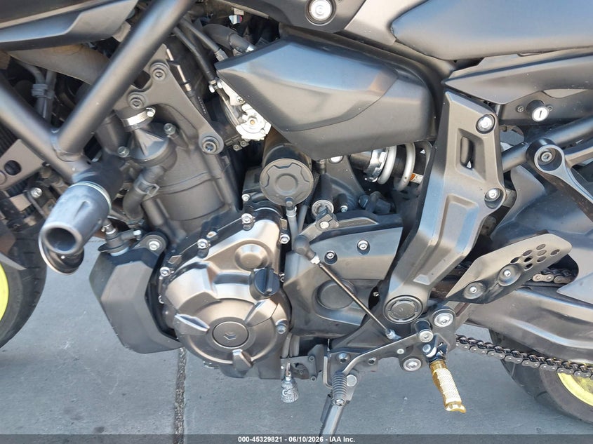 2018 Yamaha Mt VIN JYARM27Y3JA000777 IAAI salvage auction — LEFT SIDE, Salvage (California), sold $3,250 on 2026-07-08 (photo 9)