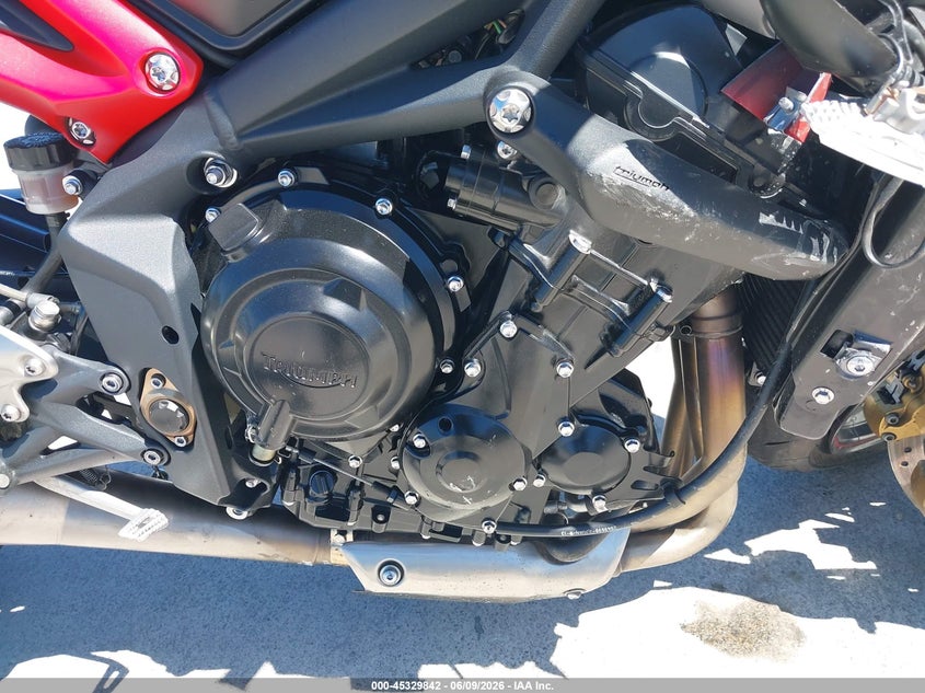 2014 Triumph motorcycle Street VIN SMTL03NE9ET622736 IAAI salvage auction — ROLLOVER, Salvage (California), sold $600 on 2026-07-13 (photo 8)