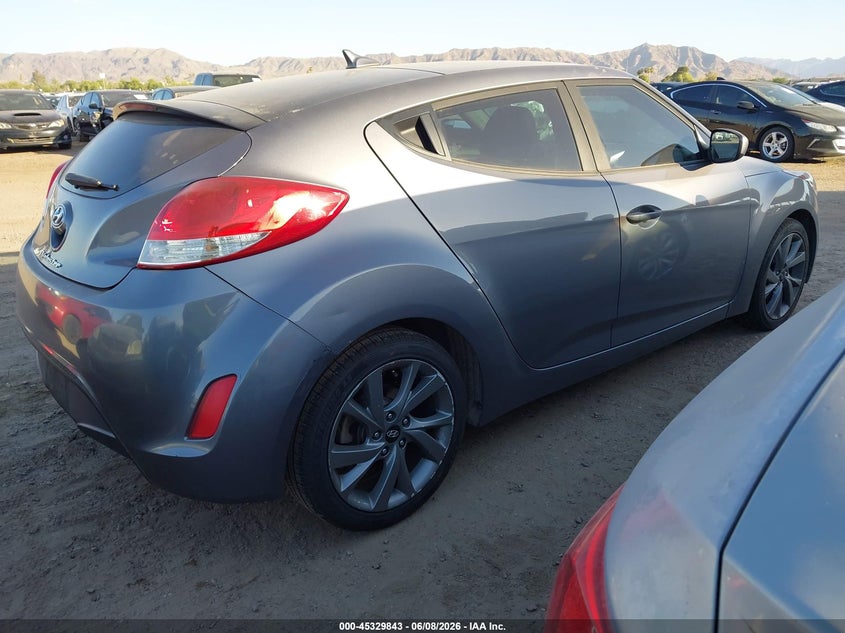 2016 Hyundai Veloster VIN KMHTC6AD4GU291464 IAAI salvage auction — NORMAL WEAR, Salvage Title, sold $375 on 2026-07-21 (photo 4)